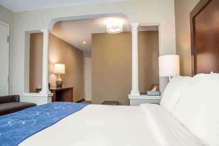 Room 21 of 46